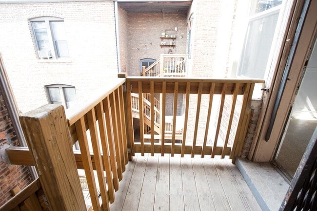 Floorplan - 5034-5046 S. Woodlawn Avenue