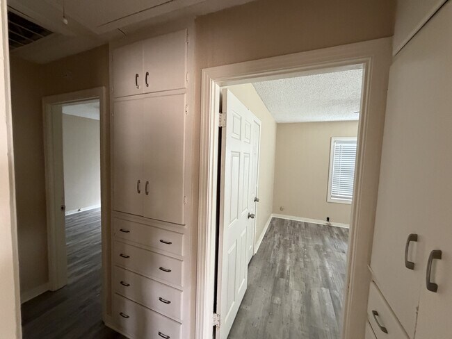 Building Photo - 4016 32nd St