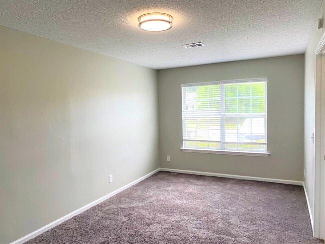 Building Photo - 144 Berwick Lakes Blvd