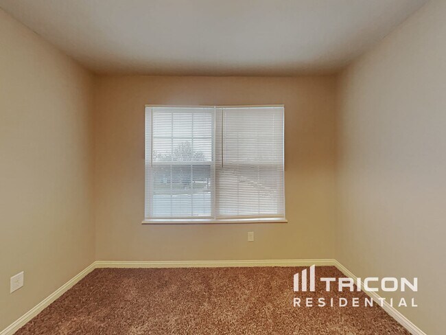 Building Photo - 13600 Ayrshire Cir