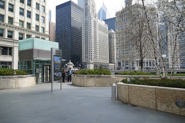 Building Photo - 405 N Wabash Ave