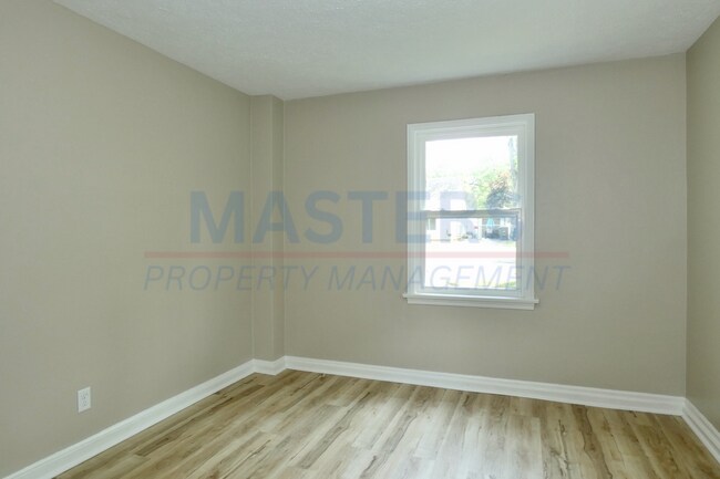 Building Photo - 5133 Adella St