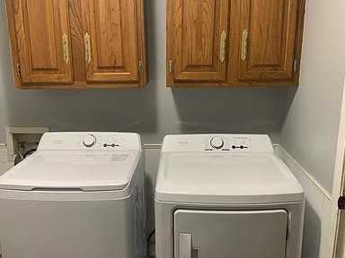 Building Photo - 9900 Andover Pl