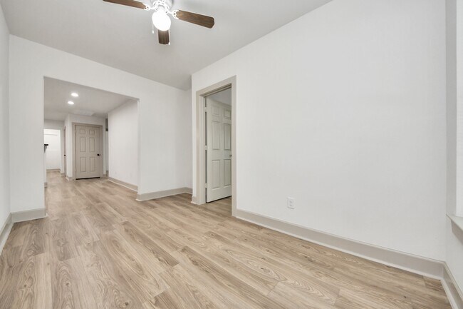 Building Photo - 2919 Rosedale St