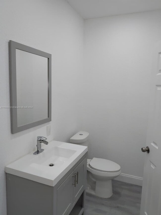 Building Photo - 1983 NW 46th St