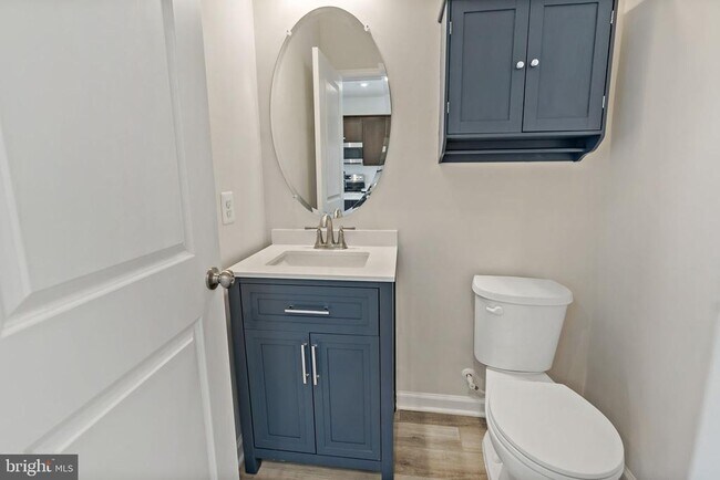 Building Photo - 66 National St