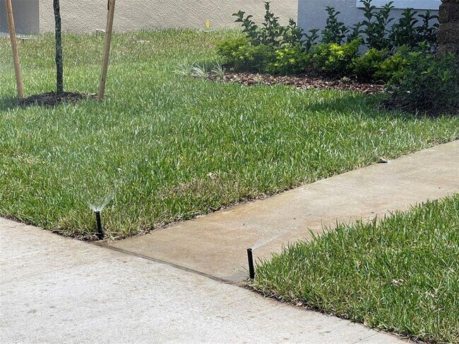 Building Photo - 2165 Sweet Honey Ln