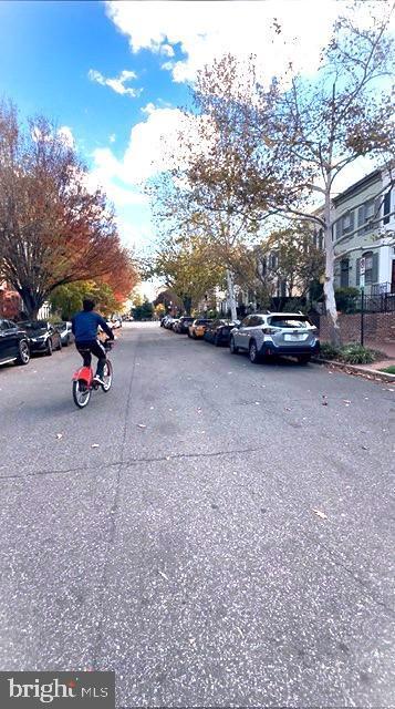 Building Photo - 2420 I St NW