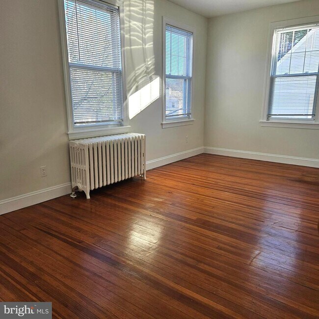 Building Photo - 5338 42nd St NW