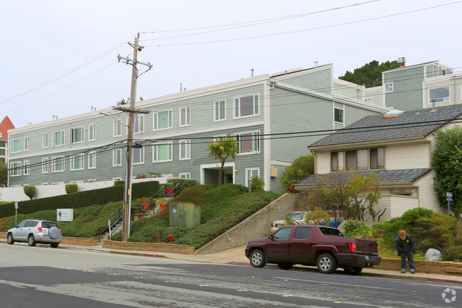 Primary Photo - Ocean View Senior Apartments