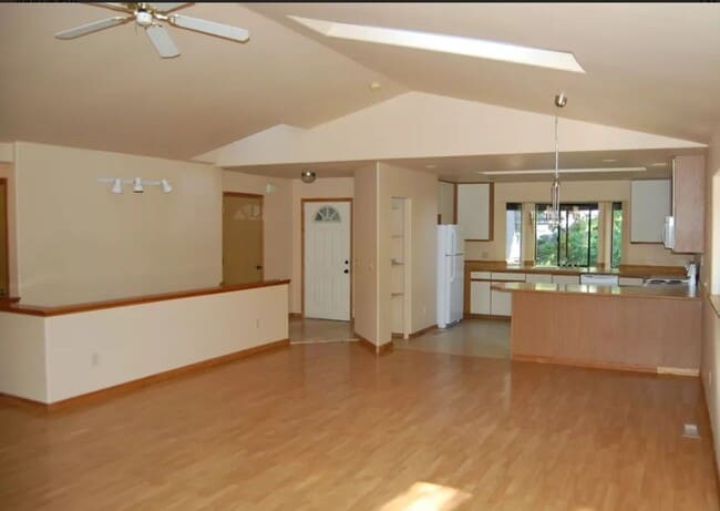 Building Photo - Fanstatic home in Sudden Valley Community!