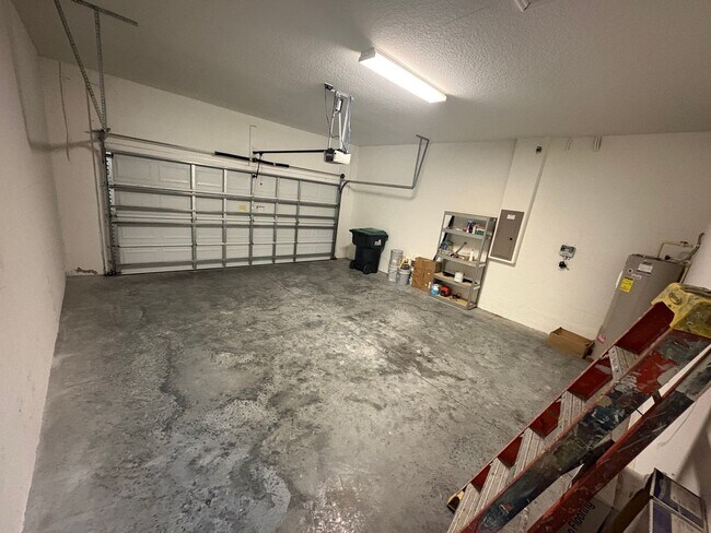 Building Photo - 3 Bed / 2 Bath Home in Mt. Dora – w/ Amenities!