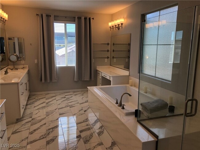 Building Photo - 2826 Poseidon Shore Ave