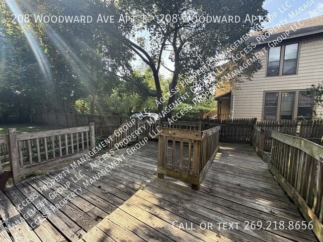 Building Photo - 208 Woodward Ave
