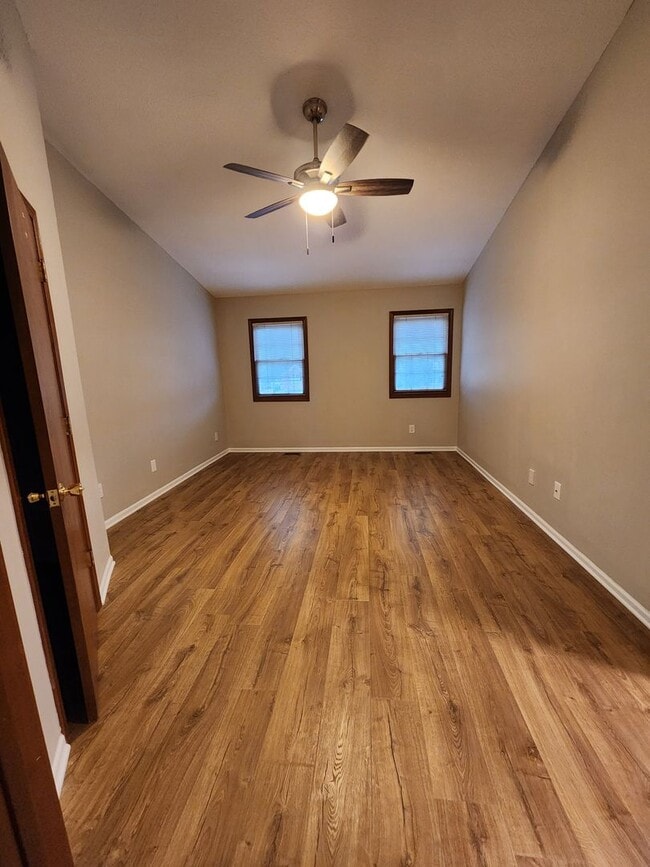 Building Photo - 4 Bedroom Home For Rent in Solon