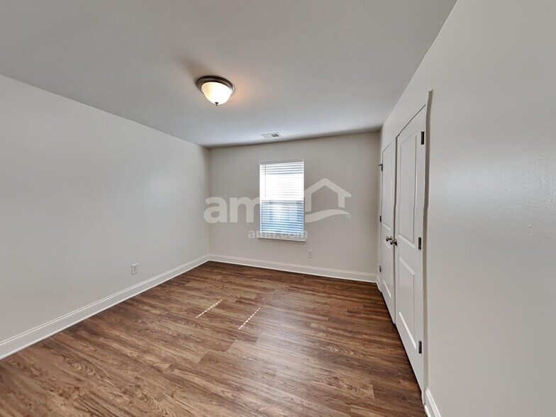 Building Photo - 117 Haeven Trail