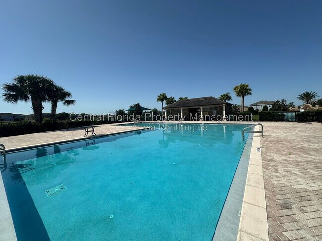 Building Photo - 172 Primrose Dr