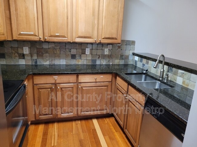 Building Photo - 9859 Murano View