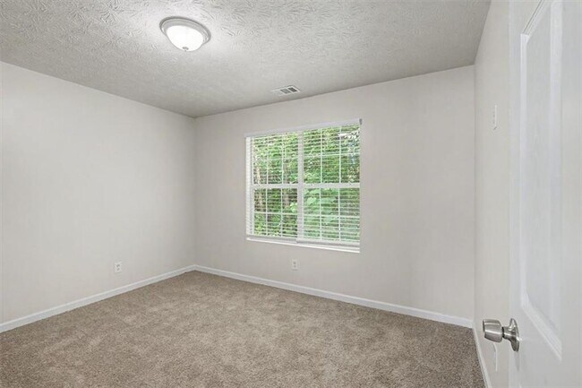 Building Photo - 488 Barclay Ct