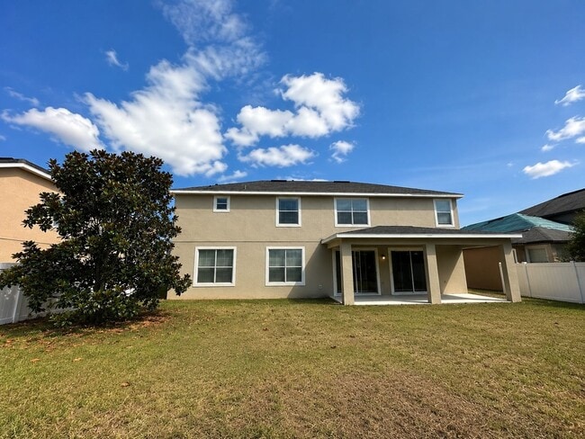 Building Photo - Cypress Lakes 5/4 with 3-Car Garage