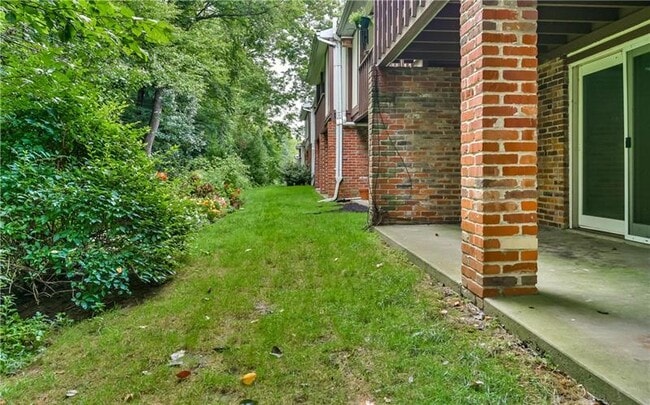 Building Photo - 4413 Laurel Oak Dr