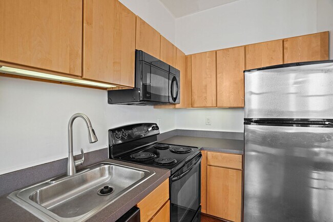 Building Photo - 1615 Q St NW