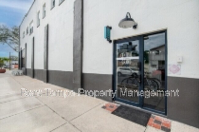 Building Photo - 14 21st St N