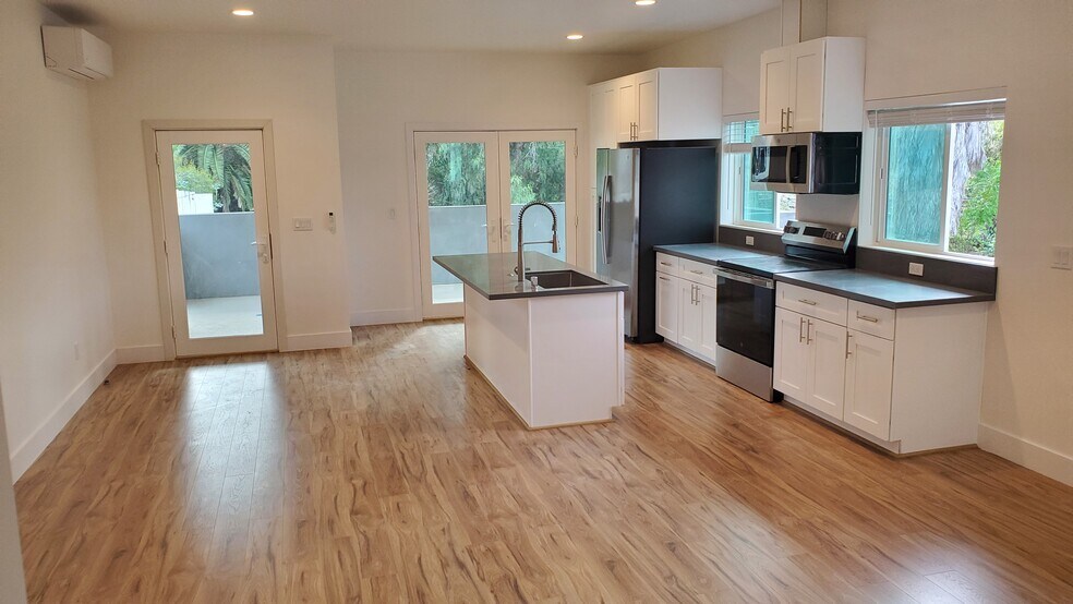 Building Photo - 10913 Sunray Pl