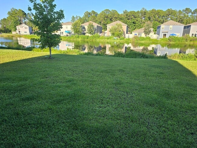Building Photo - 131 Ashwood Cir