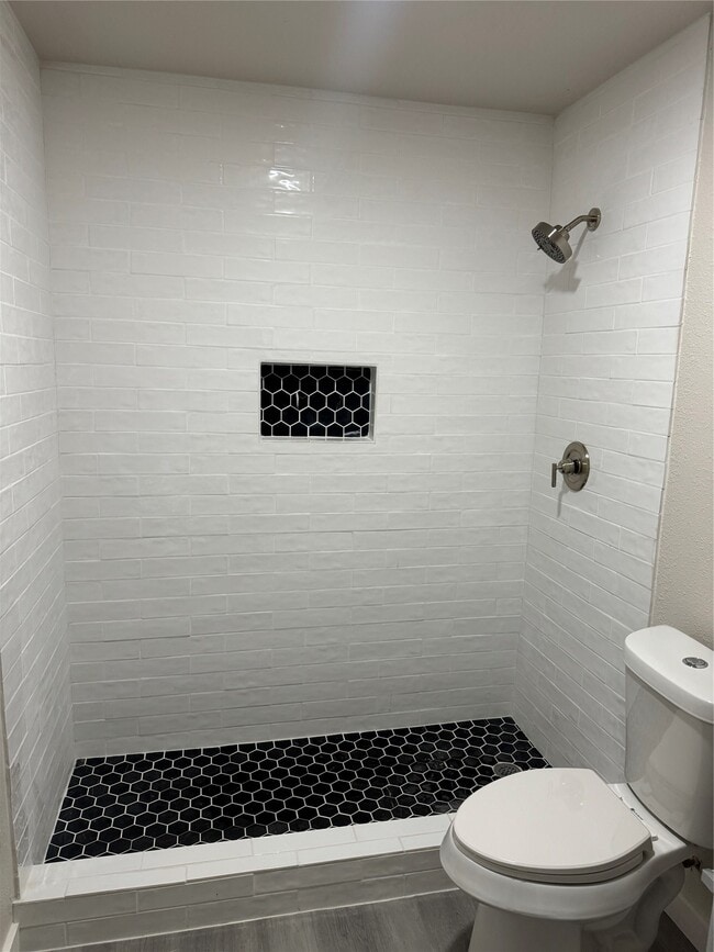 Building Photo - 10609 Murr Way