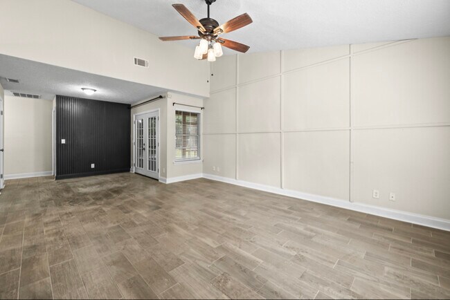 Building Photo - 162 Egret Cir