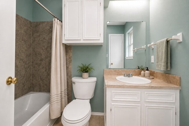 Building Photo - 6634 Bridgegate Dr