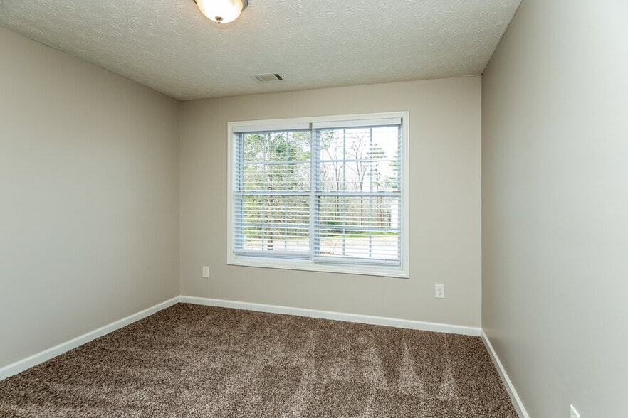 Building Photo - 125 Cheyenne Dr