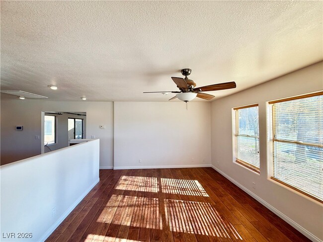 Building Photo - 1100 Dollar St