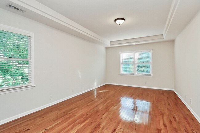 Building Photo - Large Olde Providence Home For Rent!