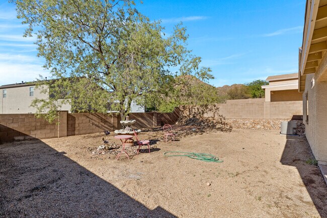 Building Photo - 3721 W Avenida Fria