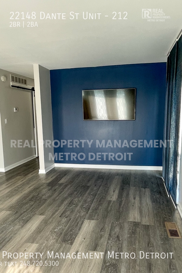 Building Photo - 22148 Dante St