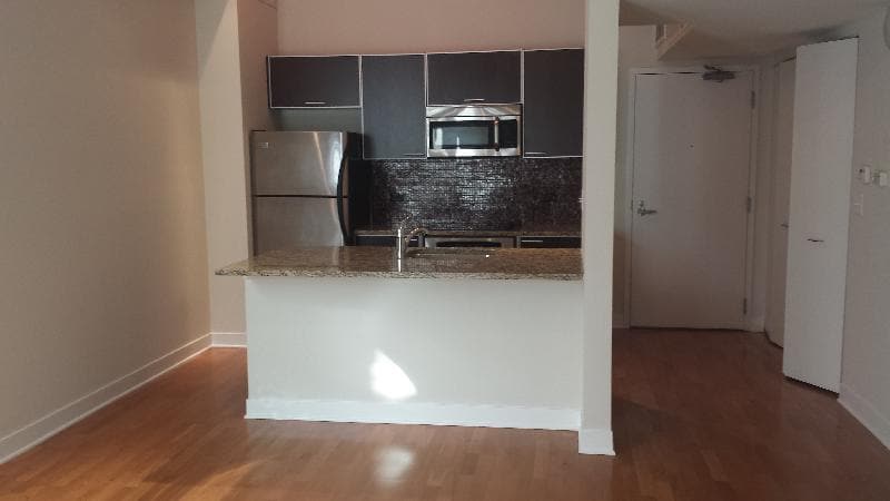 Building Photo - 690 W Wayman St