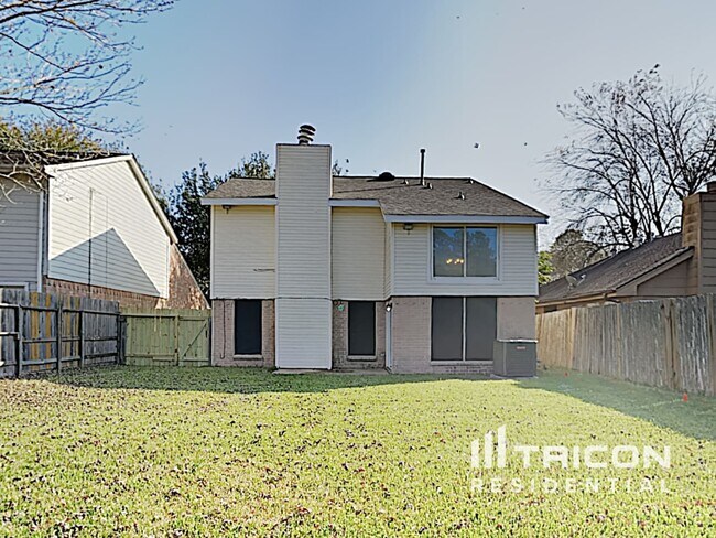Building Photo - 16815 Shrub Oak Dr