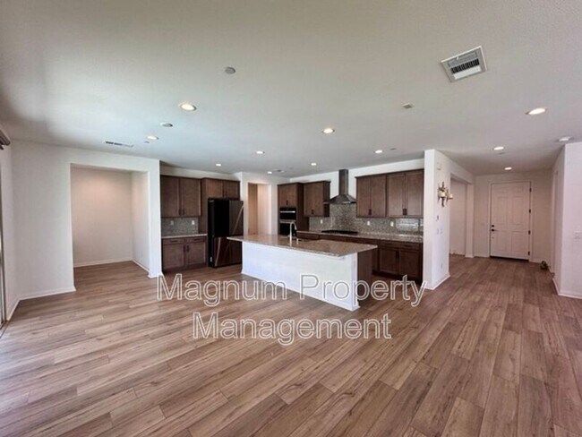 Building Photo - 25181 Desert Sage Dr