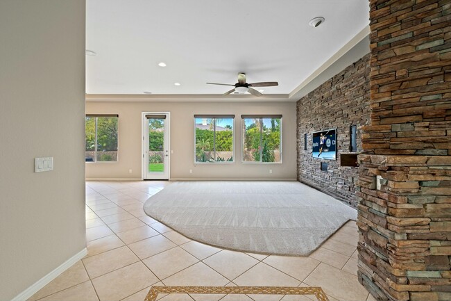 Building Photo - 79862 Amora Dr