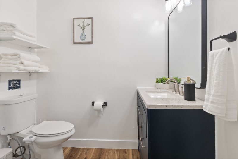 Building Photo - 225 S Main St