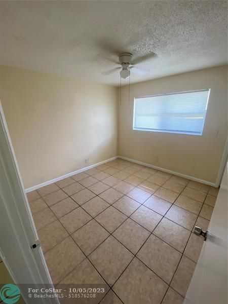 Building Photo - 1030 NW 3rd Ave