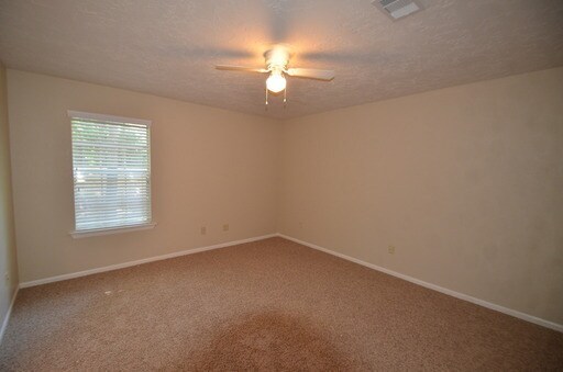 Building Photo - 56 Fallshire Dr
