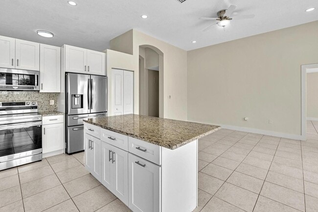 Building Photo - 1688 NW 144th Way
