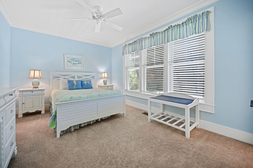 Building Photo - 205 Sea Island Dr