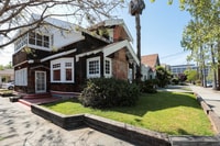 Building Photo - 499 S 5th St