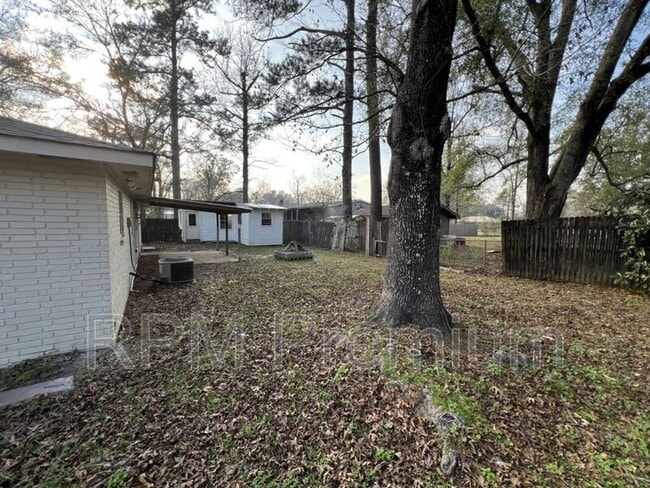 Building Photo - 41158 2nd Colonial St