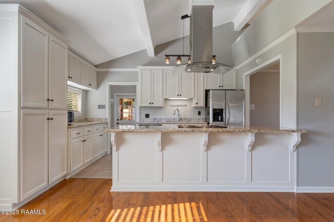 Building Photo - 101 Alonda Dr