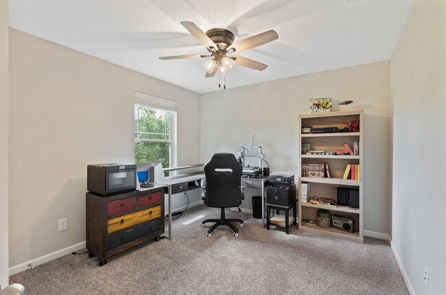 Building Photo - 1122 Cotillion Dr